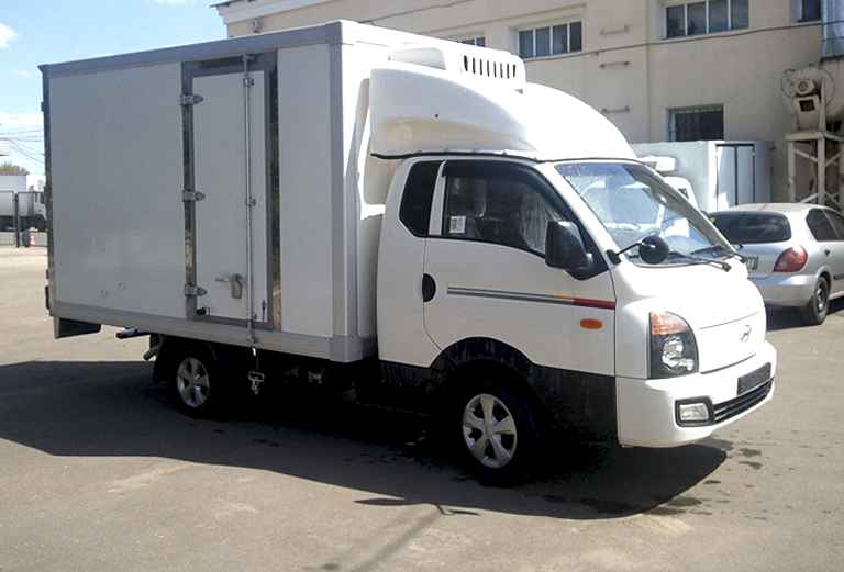 Заказать грузовой автомобиль для перевозки мебели : Небольшие коробки, Компьютерный стол по Краснодару