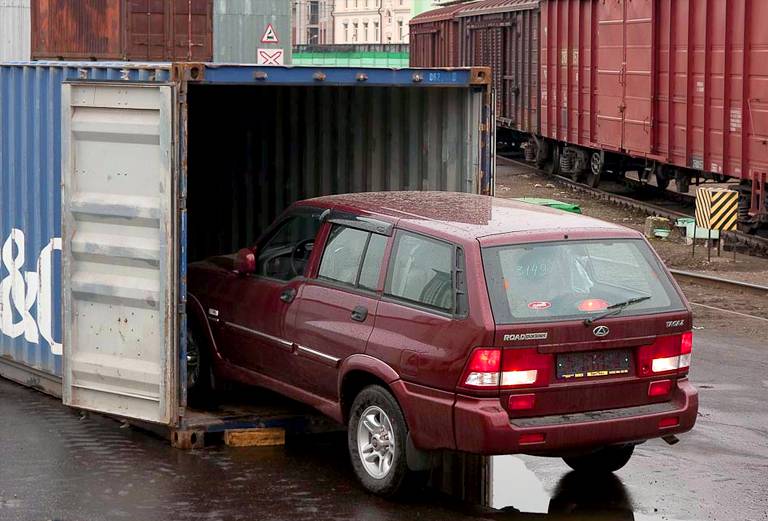 Жд доставка легковой машины сеткой из Москвы в Хабаровск
